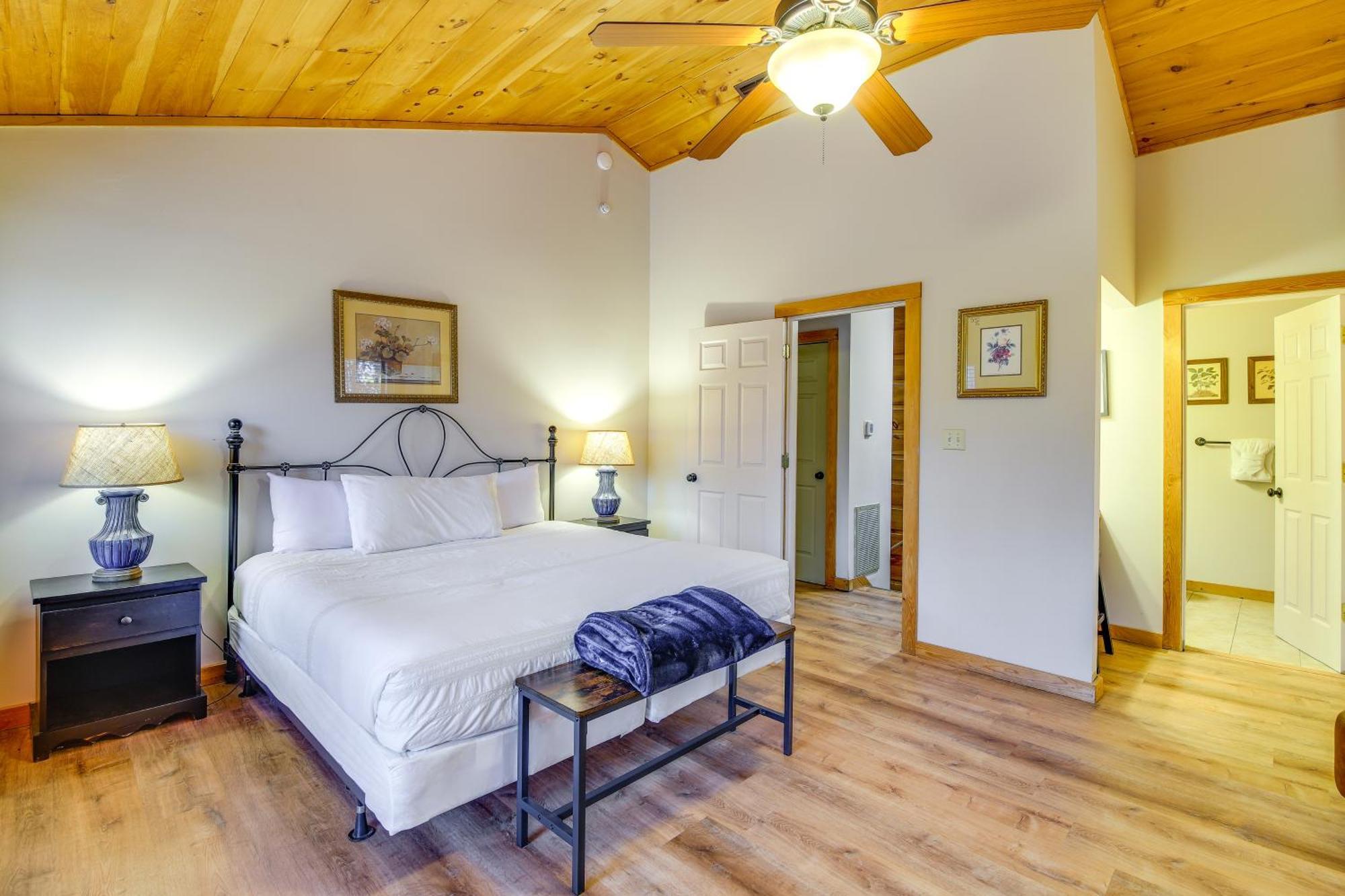 הוילה Pet-Friendly Gatlinburg Retreat With Hot Tub! מראה חיצוני תמונה