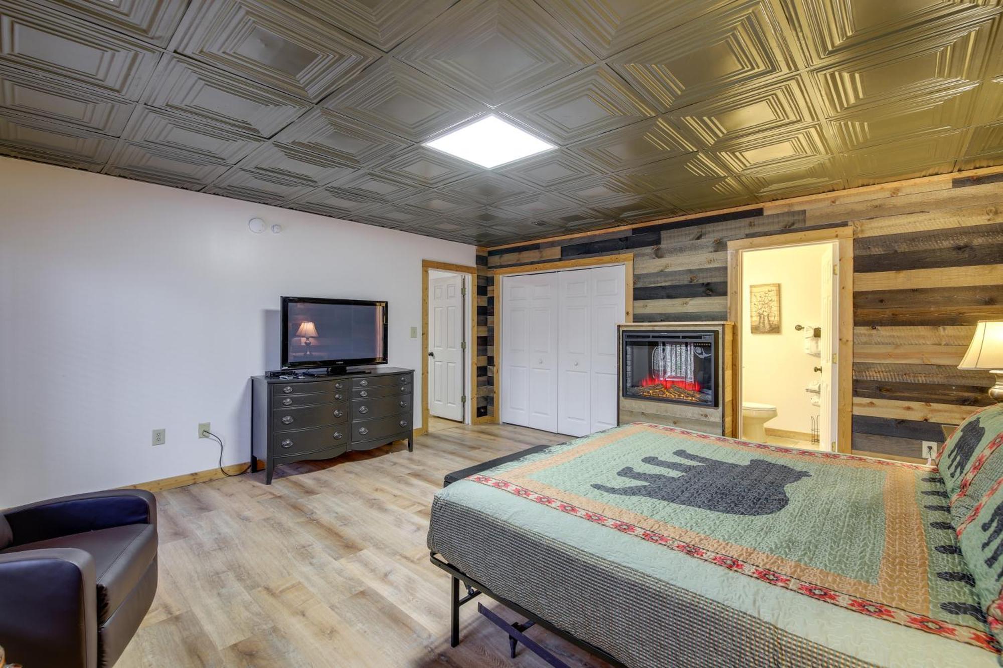 הוילה Pet-Friendly Gatlinburg Retreat With Hot Tub! מראה חיצוני תמונה