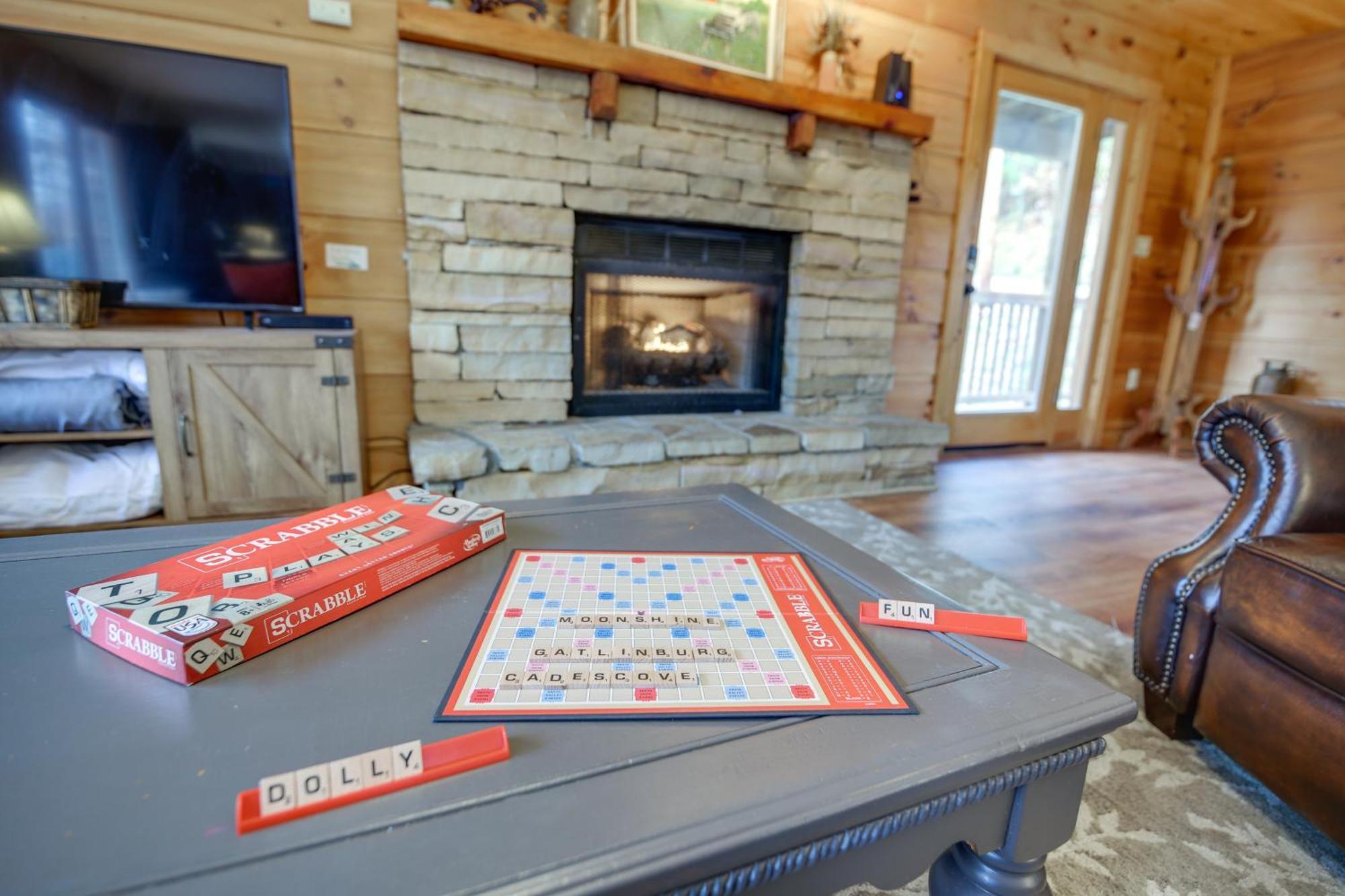 הוילה Pet-Friendly Gatlinburg Retreat With Hot Tub! מראה חיצוני תמונה