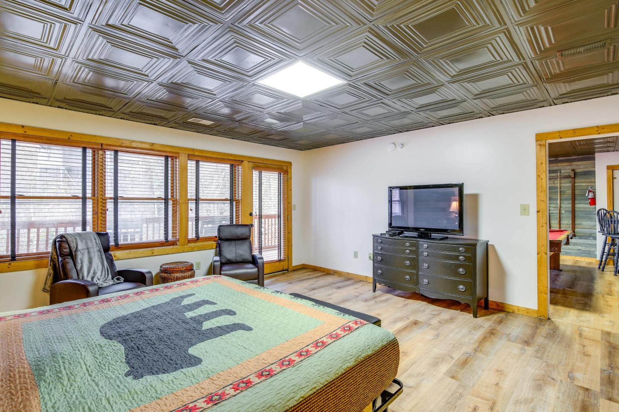 הוילה Pet-Friendly Gatlinburg Retreat With Hot Tub! מראה חיצוני תמונה