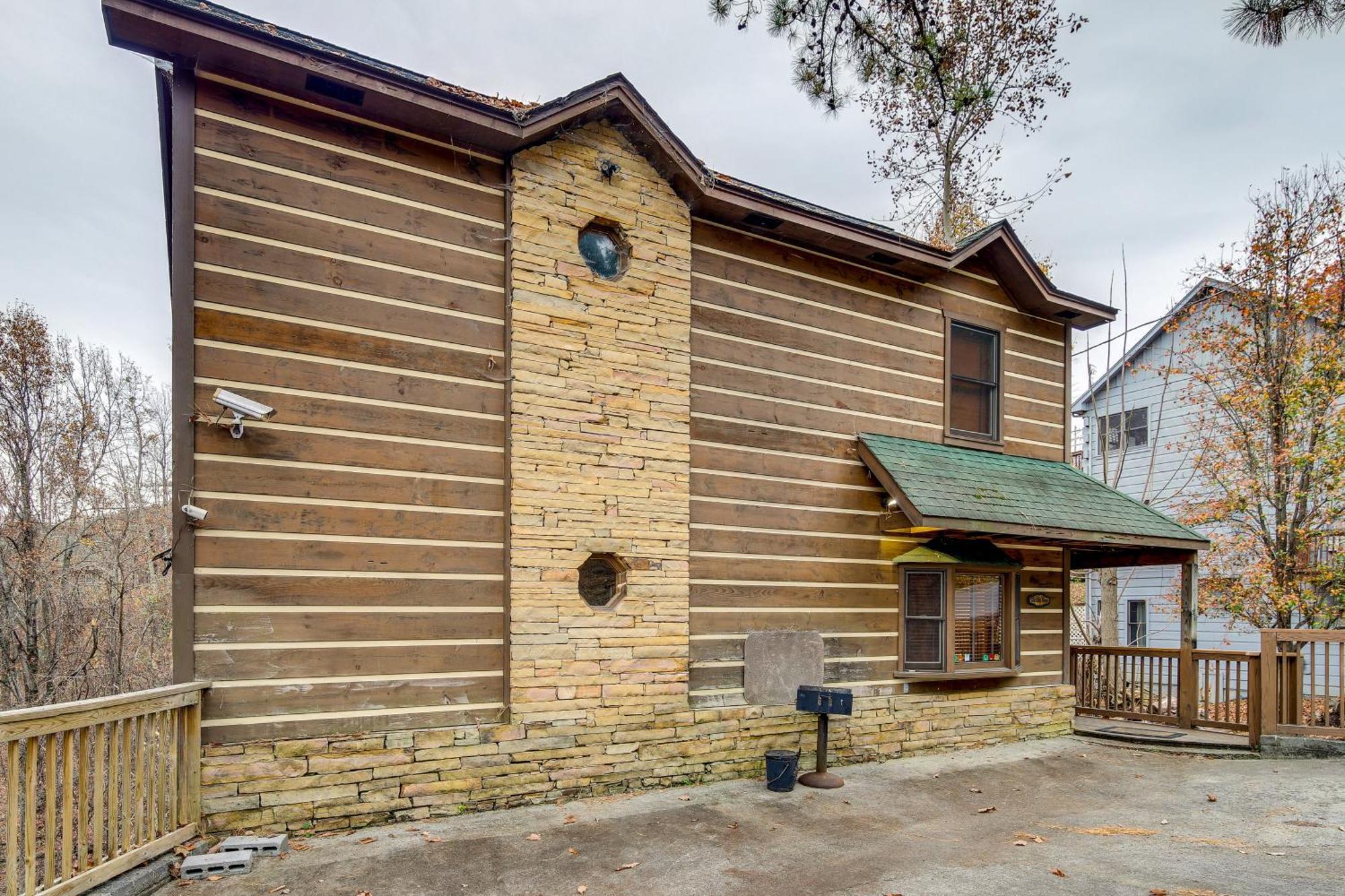 הוילה Pet-Friendly Gatlinburg Retreat With Hot Tub! מראה חיצוני תמונה