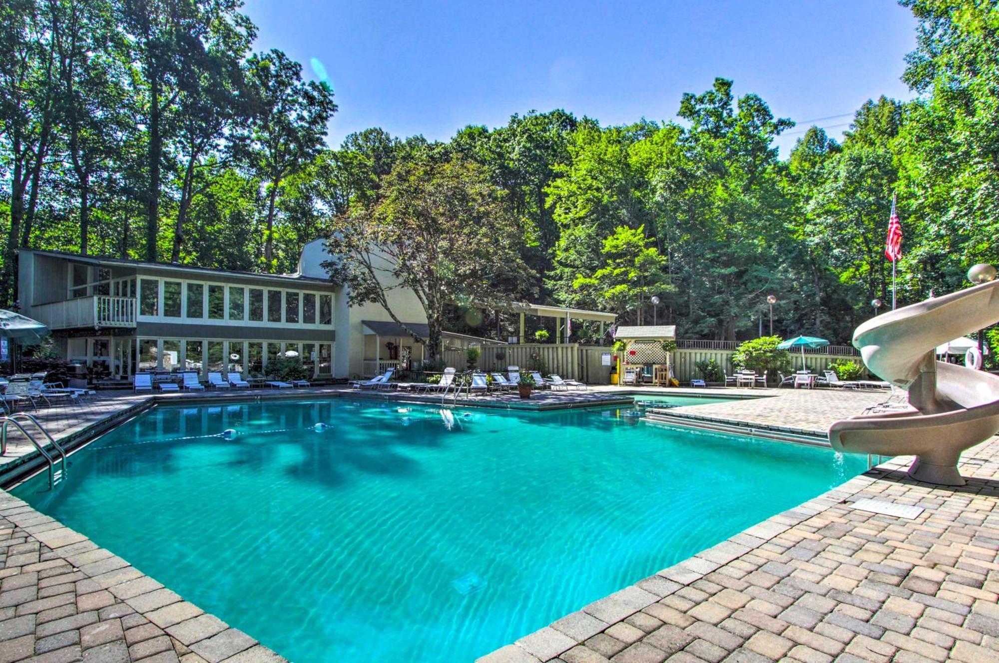הוילה Pet-Friendly Gatlinburg Retreat With Hot Tub! מראה חיצוני תמונה
