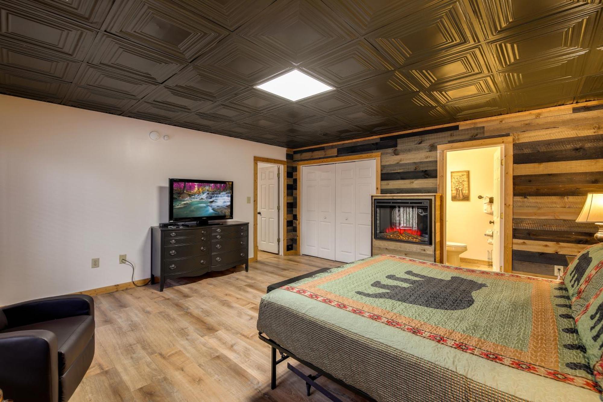 הוילה Pet-Friendly Gatlinburg Retreat With Hot Tub! מראה חיצוני תמונה