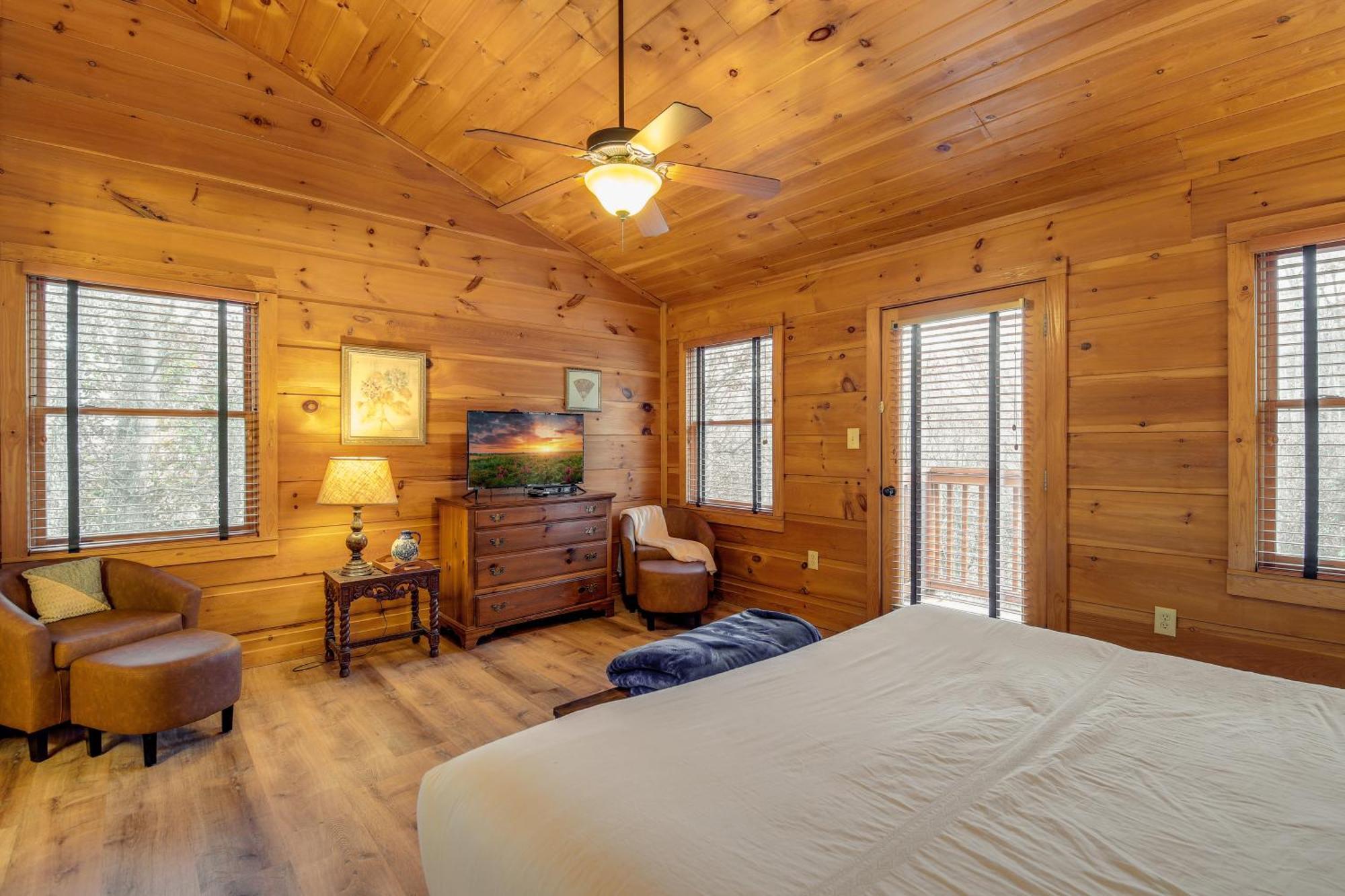 הוילה Pet-Friendly Gatlinburg Retreat With Hot Tub! מראה חיצוני תמונה