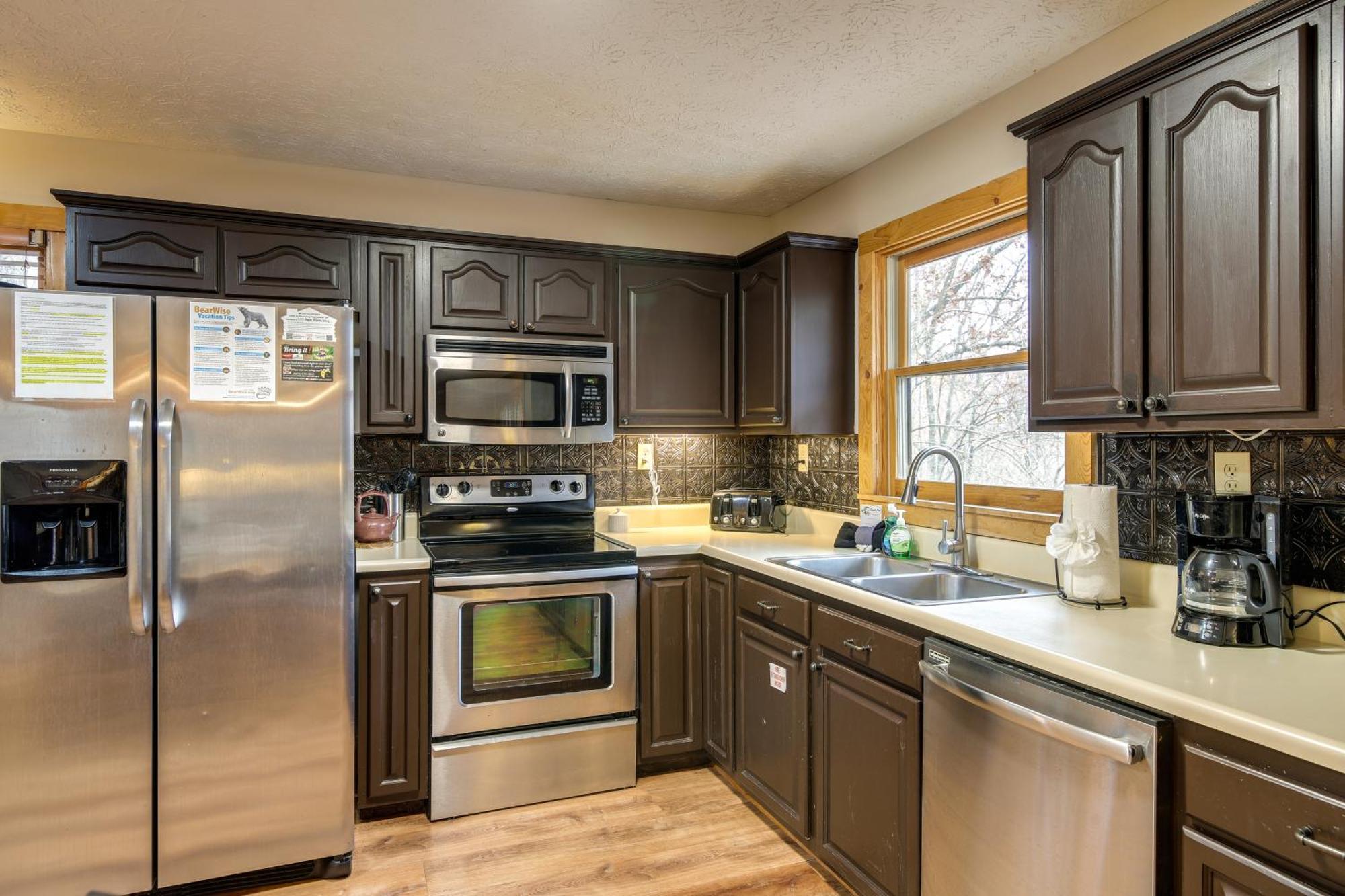 הוילה Pet-Friendly Gatlinburg Retreat With Hot Tub! מראה חיצוני תמונה