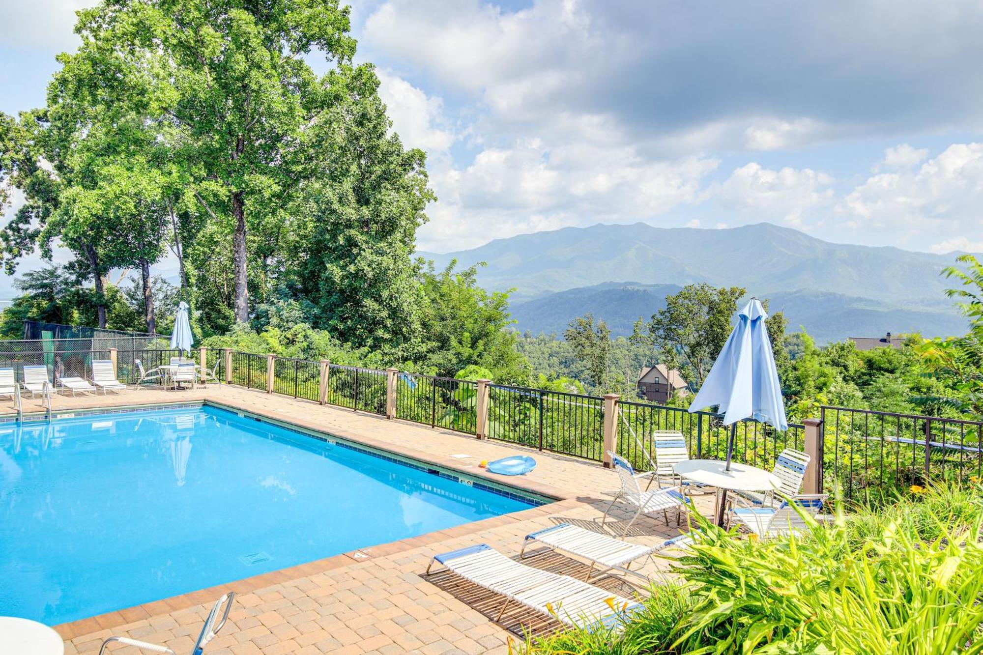 הוילה Pet-Friendly Gatlinburg Retreat With Hot Tub! מראה חיצוני תמונה